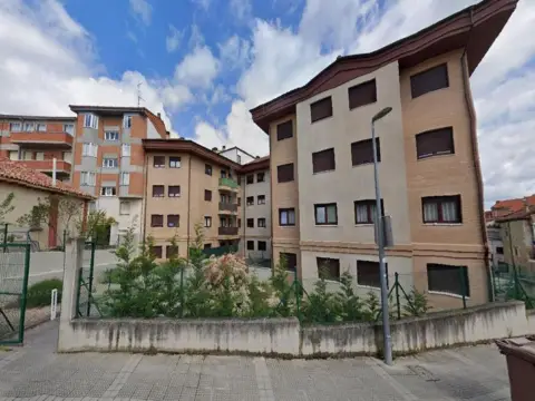 Piso en calle de la Revilla, 2